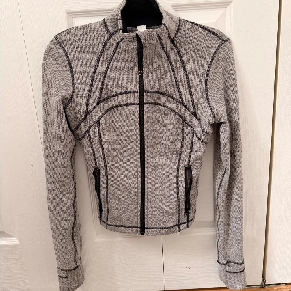 LULULEMON DEFINE CROPPED JACKET - Picture 1 of 4